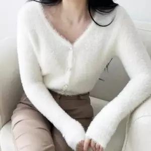 이쁜가디건 아이보리가디건 디자인 크롭 앙고라 가디건 브이넥 슬