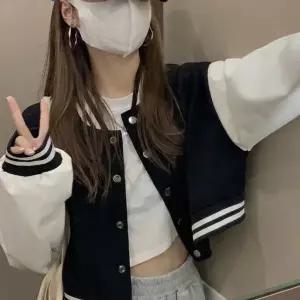 [하프클럽/]야구점퍼 데일리 여성 세미크롭 바시티
