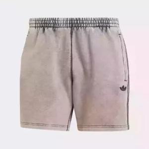 아디다스 adidas 프리미엄 에센셜 레트로 워시드 숏 팬츠 - 블랙 JD0233