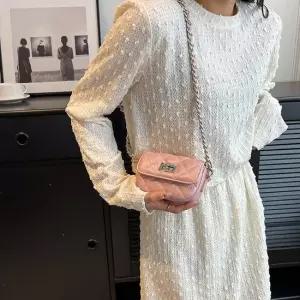 다이톤 클래식 체인 미니 백 SD250532 보조 여성 여행 여자 패션잡화 파우치 미니백 토드백
