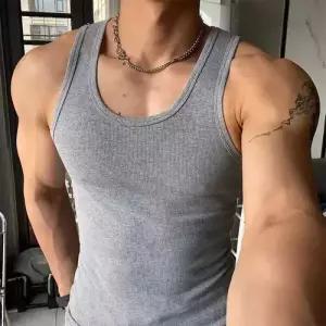 피트니스 여름용 헤링본 트렌드 스판 볼드 운동 남자캐주얼조끼 드러내기 땀 근육 나시 쿨링 흡수 ible2