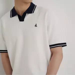 매장정품 BEANPOLE 빈폴 [빈폴] 티핑 오픈 칼라넥 니트 화이트 (BC6451C411) 1689943