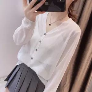 여성 브이넥 하늘하늘 시스루 브이넥 파스텔 가디건