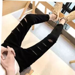 남자 스키니 컷팅 찢청 스키니진 청바지 데님 블랙진