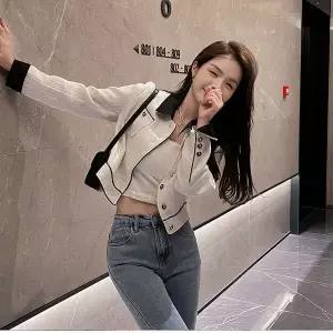 [하프클럽/무드수]봄 아우터 카라 배색포켓 크롭 자켓