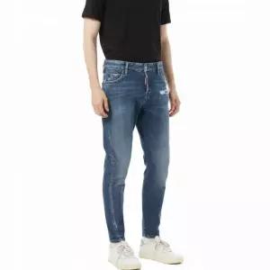 디스퀘어드2 26SS 블루 워시 슬림 트위스트 진 남성 데님 청바지 S74LB1871 S30872 470