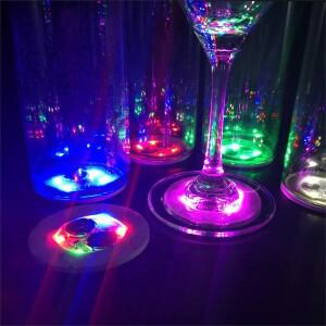 100Pcs LED 식기 매트 컵 빛나는 스티커  깜박이 병 발광 코스터 스톨 바 라이트
