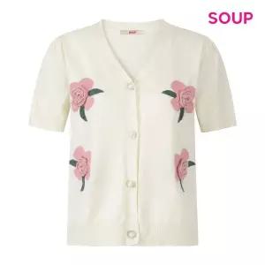 [SOUP](타임스퀘어점패션관)V넥 진주 버튼 플라워 뜨개 패치 가디건 (S65GD05)
