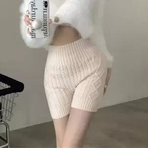 고품질 니트 힙워머 겨울 보온 속바지 꽈배기 교복 학생 수면 겨울속바지 (WD91C00)