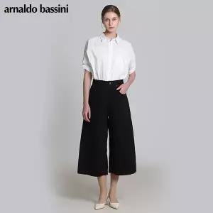 [아날도바시니(ARNALDO BASSINI)] 소프트트윌 옆절개 와이드 8부 데님 (택가격: 158000원)