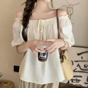 여자 데일리 러블리 펀칭 자수 오프숄더 퍼프 블라우스_25382906_588872
