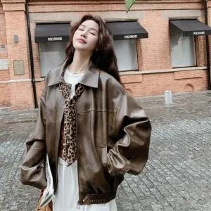 스트레인지 여자 데일리룩 자켓 가죽 봄 아우터에 호피무늬 넥타이 KUK1