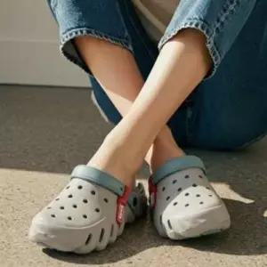 아쿠아샌들슬리퍼물놀이펀칭샌들235240mm WFMOKZR