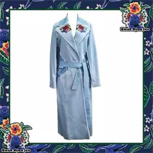 [곽현주컬렉션] CAT SERIES DENIM PATCH LONG COAT