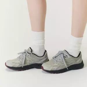 네파공용 와이엇 아웃도어 라이프 스타일 경량 스니커즈 7LC7650