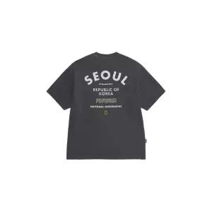 내셔널지오그래픽 ROK 로케이션 그래픽 세미오버핏 반팔 티셔츠 GREY