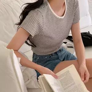 [코코블랑] 언드 스트라이프 티셔츠