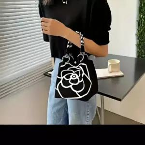 데일리 패션 카멜리아 니트 토트 백 요술 가방