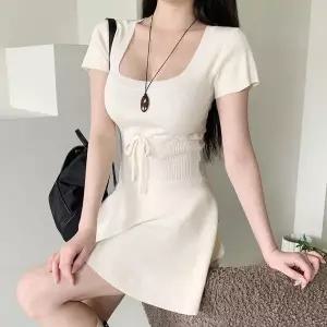 [하프클럽/]여자 봄여름 데일리 스퀘어넥 비스코스 반팔 미니 니트 원피스