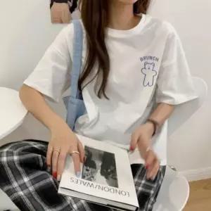 시그니처 릴렉스핏 베어 레터링 일상 반소매티 러블리한 여자티 TvW13Rtr