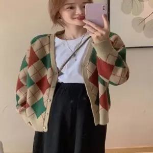 라운드니트 여자 2컬러 봄 가을 유니크 컬러믹스 아가일 가디건