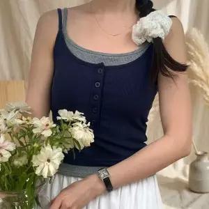 [신세계라이브쇼핑][옷자락] 여성 이중 배색 레이어드 슬림핏 나시 버튼끈 골지