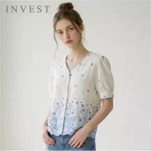 [인베스트] 플라워 자수 퍼프 소매 블라우스_IN6M1BL5851