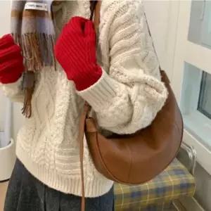 여성 고급 반달 숄더백 쇼퍼백 슬링백 보부상 미니 가방 미니백 호보백 반달백 나일론가방