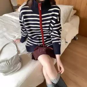 엘럽 여사친 캐주얼 점퍼 스웨터 스트라이프 집업 야구 코트 더블 원템1