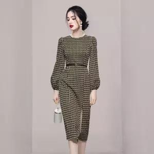 여친 원피스 스커트 체크 슬림 퍼프소매 트임 긴팔 라운드 추동 OOTD3