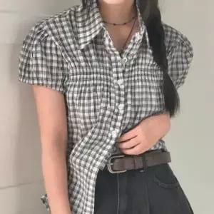 체크 퍼프 가슴 셔링 반팔 블라우스 퍼프소매 상의 셔츠 슬림핏 WFOF3IL