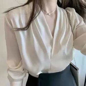 [하프클럽/휴드]v넥 자수 새틴 2color 셔츠