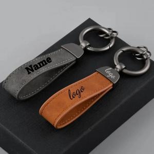 개인화 된 자동차 로고 Nubuck 가죽 열쇠 고리 홀더 레이저 맞춤 열쇠 고리 회사 이름 새겨 넣기 빈티지 열쇠 고리 남성과 여성