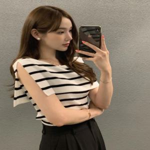 여름 시크 디자인 민소매 니트 탑 여성 패션 벨트 스트라이프 빈티지 레트로 스몰 사이즈 한국 스타일 조끼