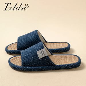 TZLDN 여름 여성 홈 슬리퍼 리넨 여름 경량 플랫 샌들 통기성 편안한 미끄럼 방지 슬라이드 실내 남성 슬리퍼