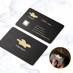 맞춤형 PVC 플라스틱 명함, 0.38mm 모서리 둥글게 처리, 방수 및 얼룩 방지, 무료 명함 디자인.