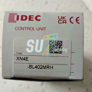 XN4E-BL402MRH 푸시버튼 스위치 새로운 원본