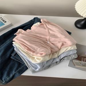 봄 여름 여성용 V넥 가디건 실크 울 피부 친화적인 니트웨어 가벼운 버튼 코트