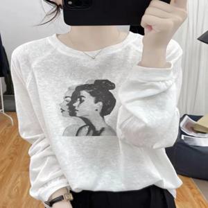긴팔 눈꽃무늬 코튼 티셔츠 여성 캐주얼 루즈핏 봄 가을 신상 프린트 포켓 손수건 이너웨어