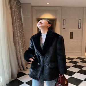 HDHOHR 2026 100% 리얼 밍크 퍼 코트 여성 패션 필수템 천연 밍크 퍼 코트 따뜻한 슈트 칼라 아우터 겨울 퍼 재킷