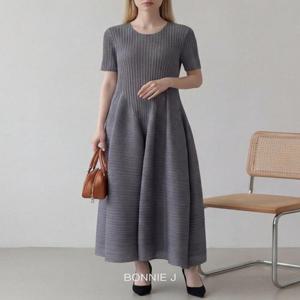 [보니제이][보니제이] 입체 세로 주름 맥시 롱 원피스 4color 찰
