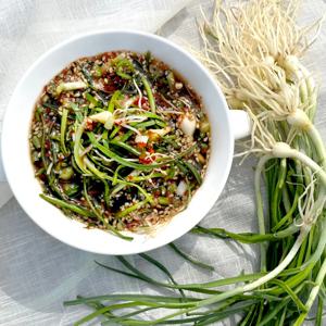 30년 전통 통영 달래장 330g (김 증정)