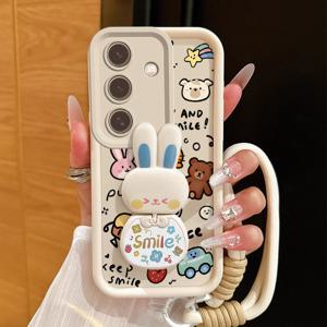 TEMU 휴대폰 케이스 - 조이풀 크리쳐스트 스트랩 및 넥스트랩 디자인, Galaxy S24/S25 Ultra/S25 Plus/S25/S25 FE/S26 Plus/S26 Ultra/S26/S24 FE용. 이 휴대폰 케이스는 편안한 그립감을 제공하며 충격에 강합니다.