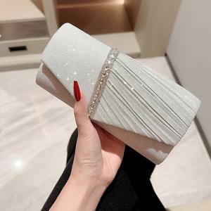 TEMU 새로운 여성용 주름 장식 샤이니 라인석 이브닝백, 신부 웨딩 클러치, 활용도 높은 연회용 핸드백, 웨딩 시즌용 크로스백, 결혼식, 회의, 연회, 파티, 무도회에 완벽한 여성을 위한 최고의 선물