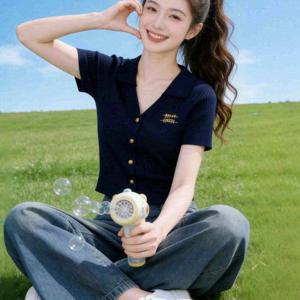TEMU 스타일 회색 라펠 버튼 반팔 티셔츠 여성용 2026년 신상 여름 한국 스타일 아름다운 디자인 탑