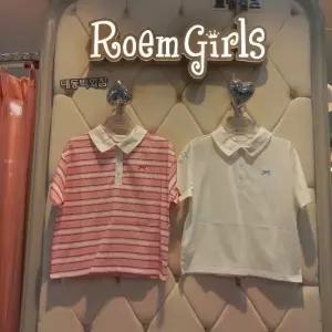 로엠걸즈 DP01 아스킨 리본자수 카라 반팔티 아스킨 리본자수 카라 반팔티  RGRA2637C