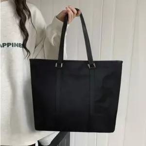 검은색 나일론 쇼퍼백 보부상가방 숄더백 호보백 직장인 토트백 대학생 여성가방