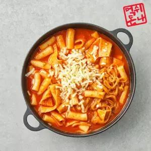 [하프클럽/먹쉬돈나]치즈 즉석떡볶이 690g (매운맛)