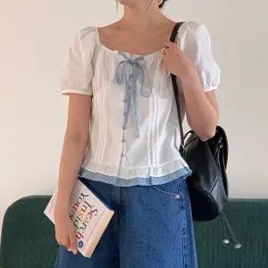 여자 러블리 체크리본 단추 핀턱 프릴 스퀘어 블라우스_25444629_588872