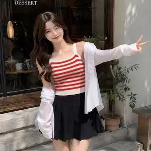 [하프클럽/]3컬러 여름 스트라이프 휴가룩 데일리 니트 민소매티